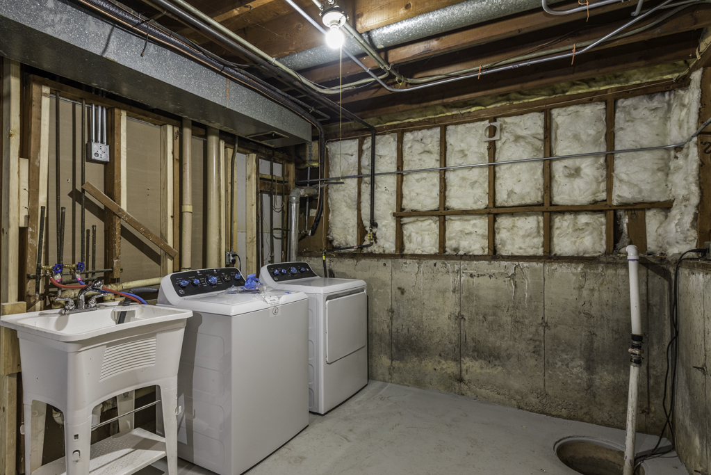 2812 20th Street, North Chicago, IL 60064
