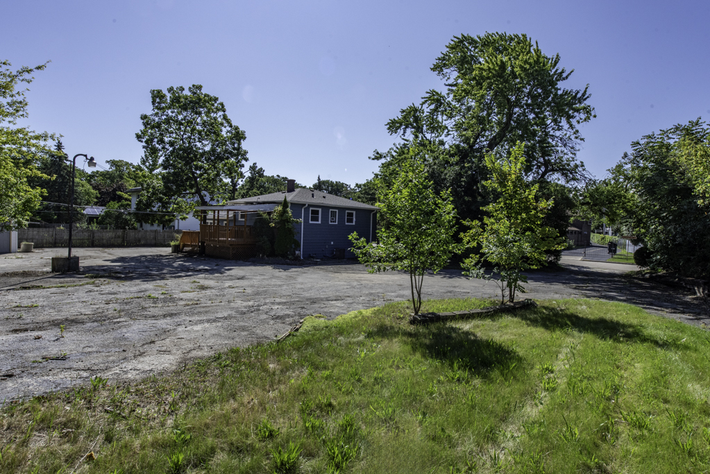 2812 20th Street, North Chicago, IL 60064