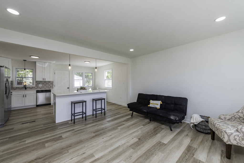 2812 20th Street, North Chicago, IL 60064