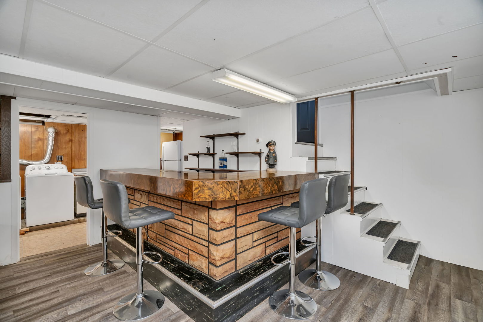 5725 S Monitor Avenue, Chicago, IL 60638