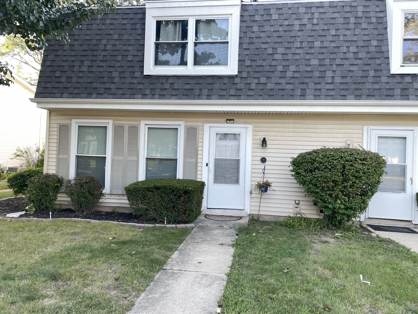 21 Fernwood Drive #21U, Bolingbrook, IL 60440