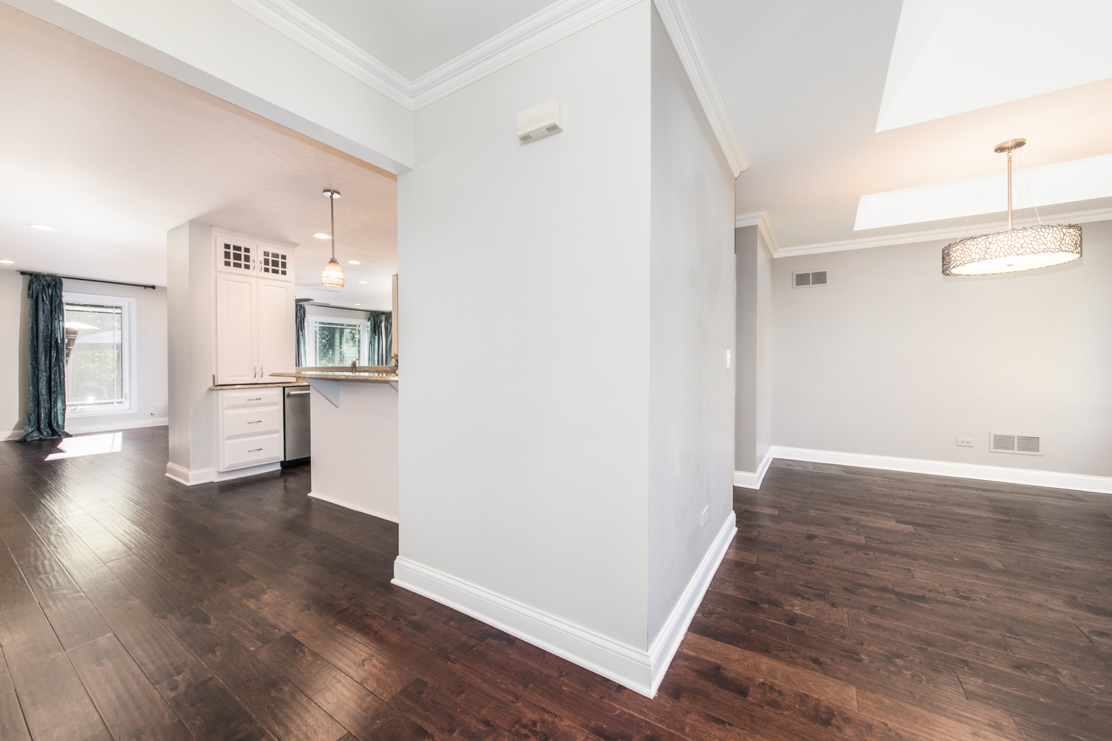 8 Division Court, Lemont, IL 60439