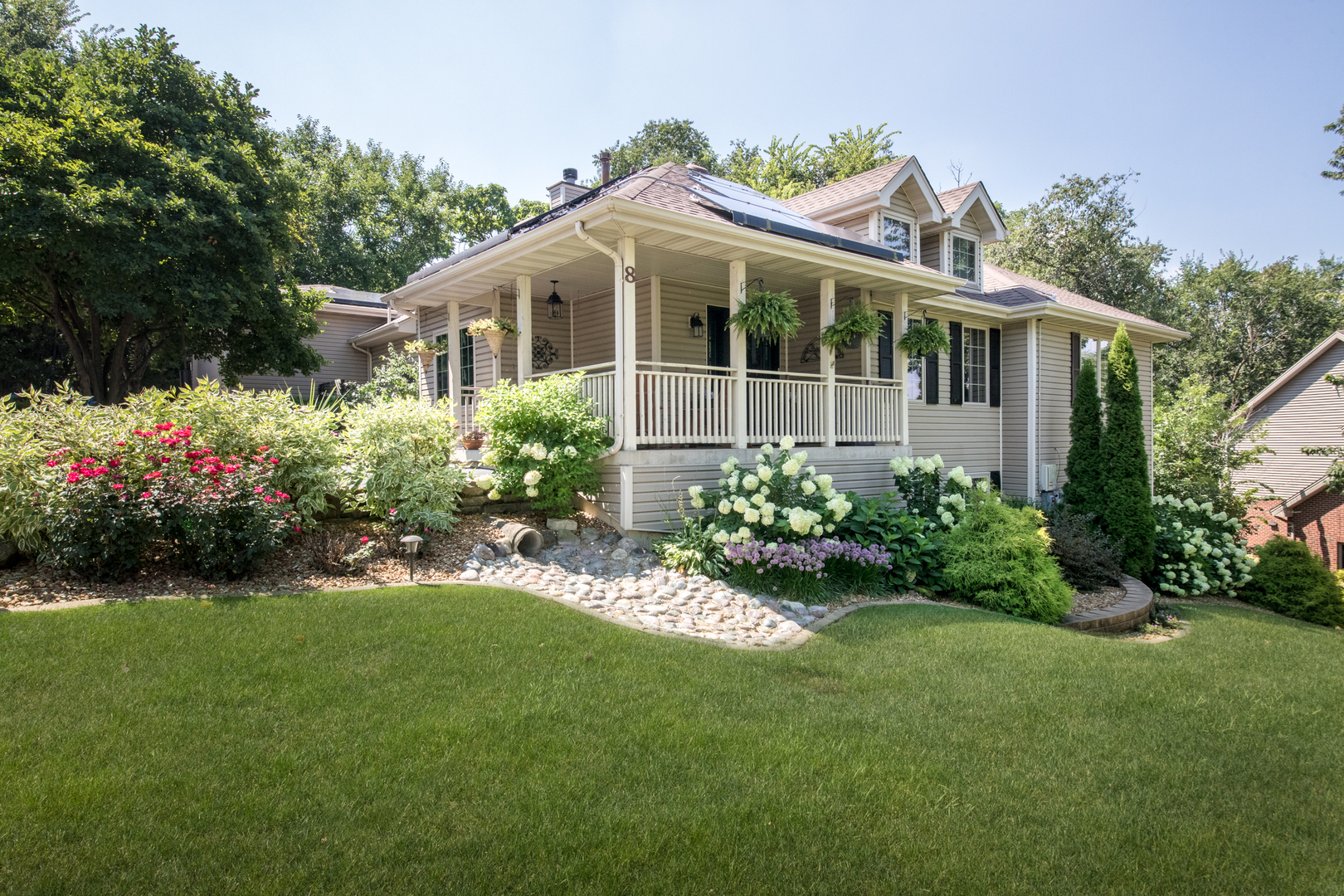 8 Division Court, Lemont, IL 60439