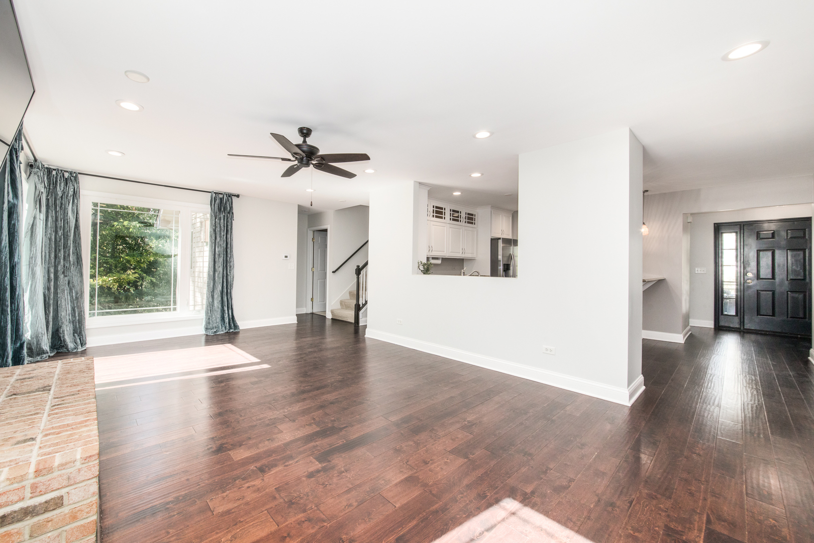 8 Division Court, Lemont, IL 60439