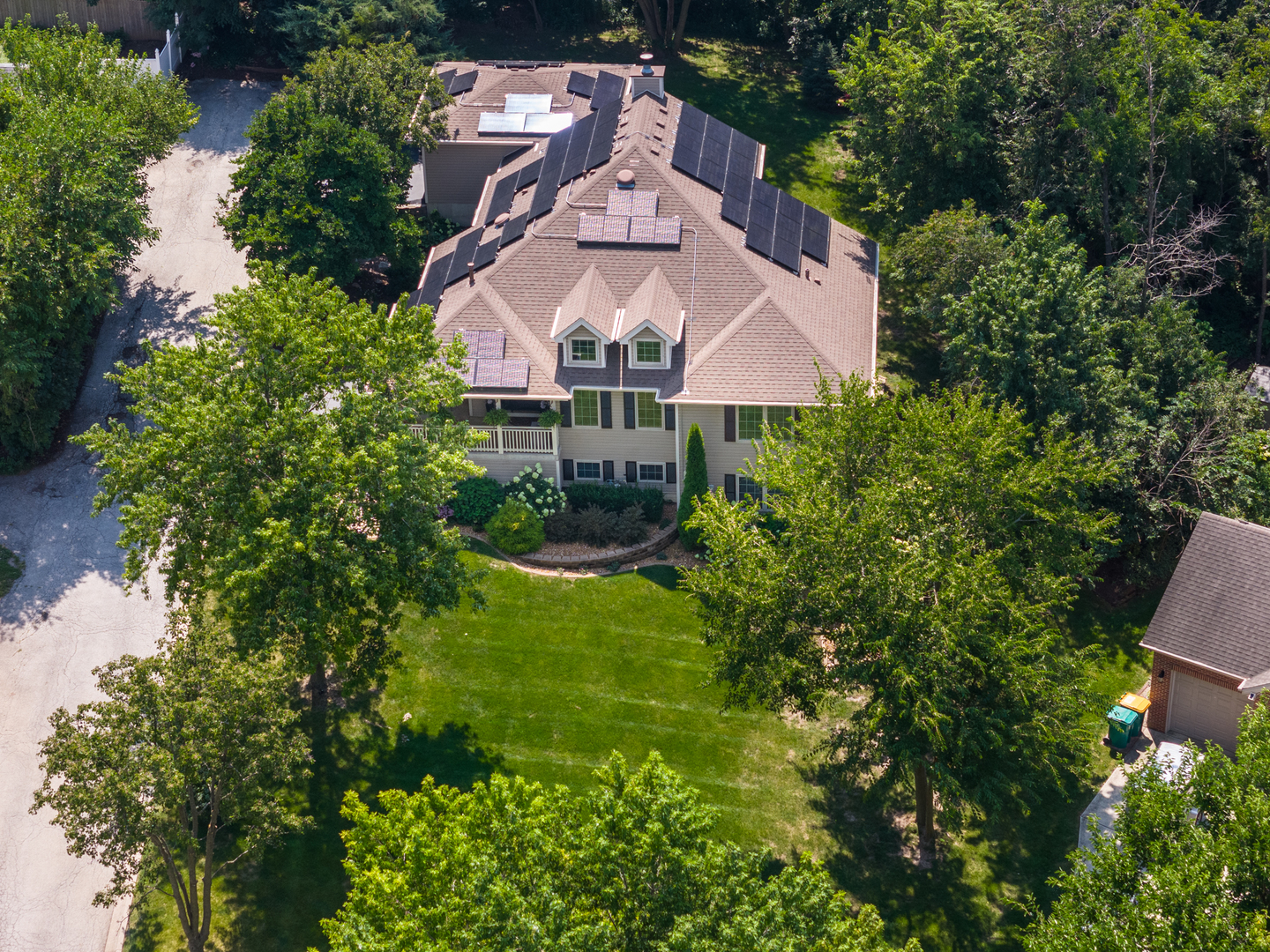 8 Division Court, Lemont, IL 60439