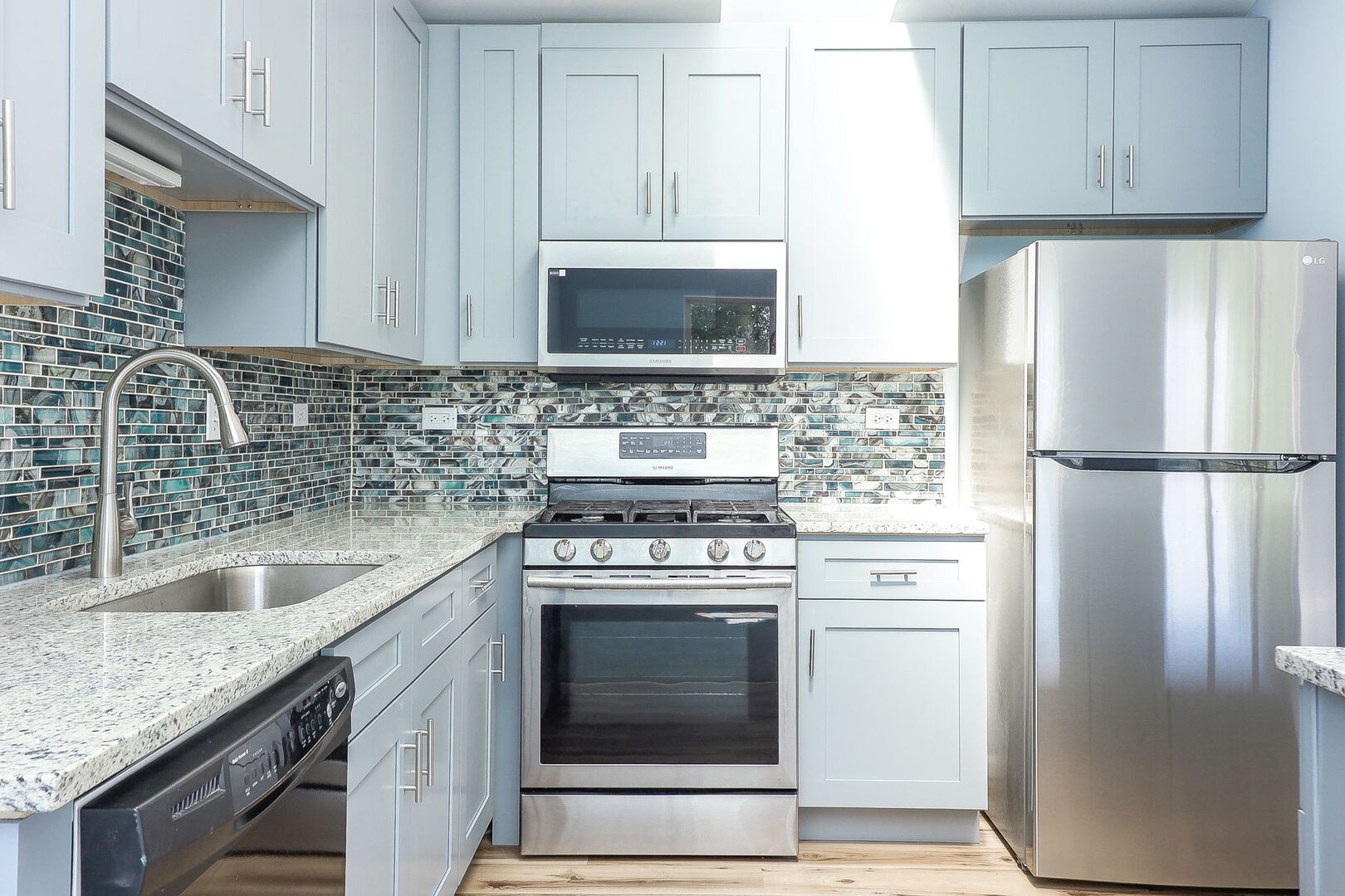 2335 Old George Way #2335, Downers Grove, IL 60515