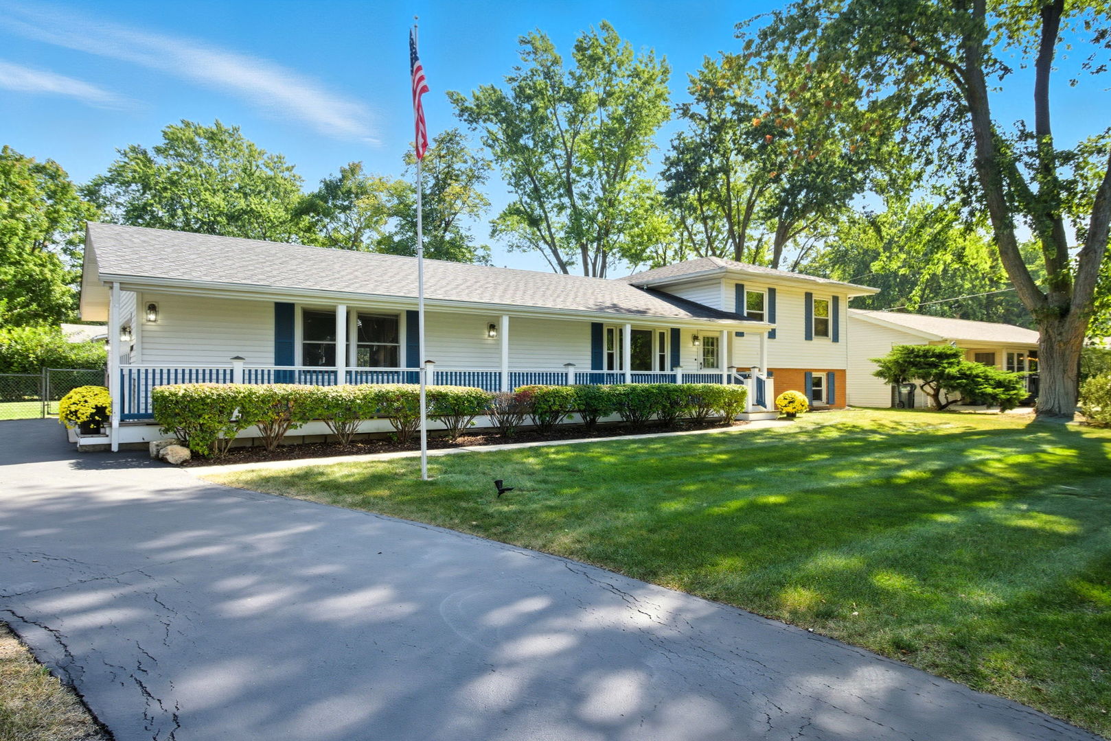 30W355 Claymore Lane, Naperville, IL 60563