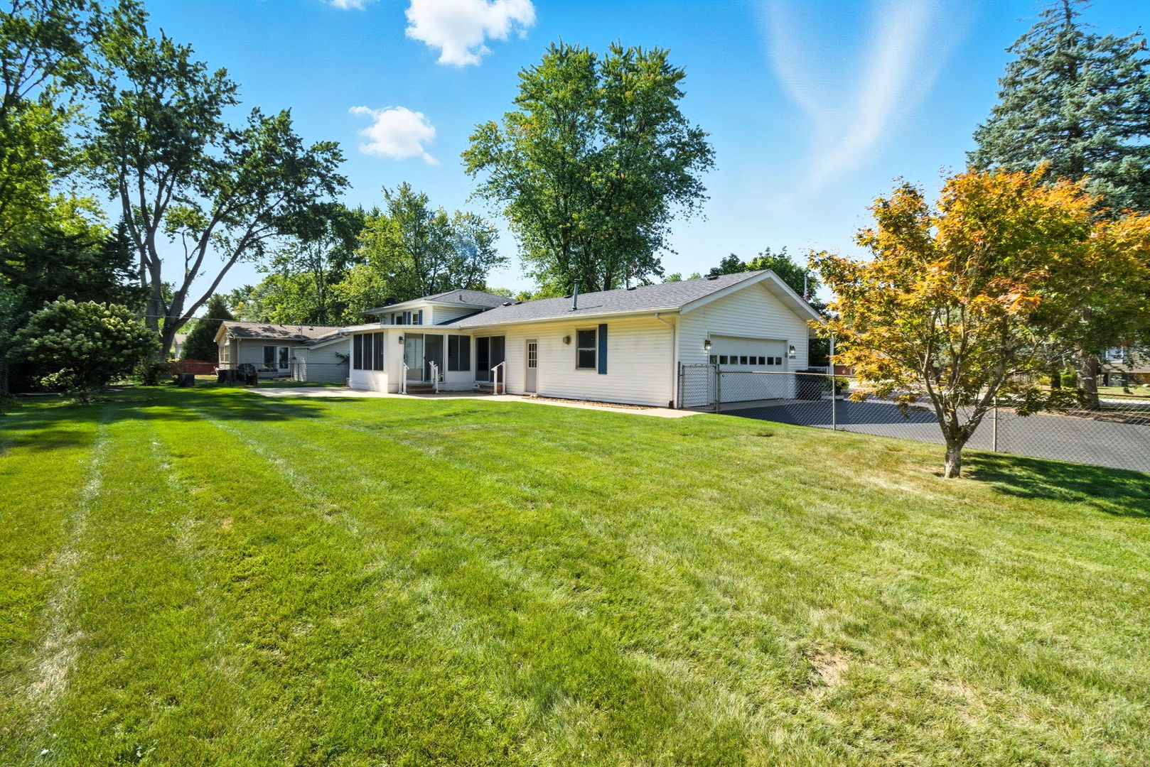 30W355 Claymore Lane, Naperville, IL 60563