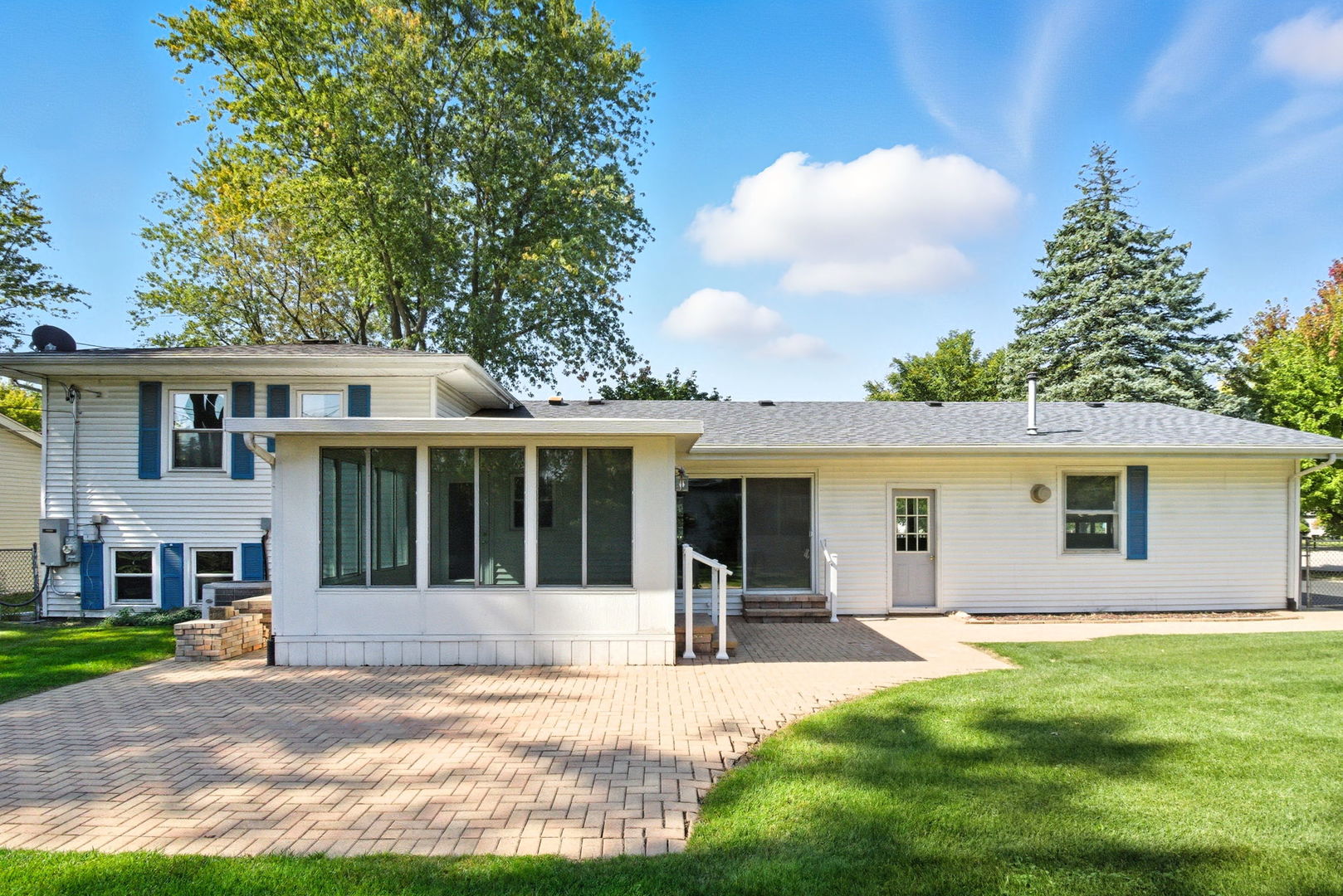 30W355 Claymore Lane, Naperville, IL 60563