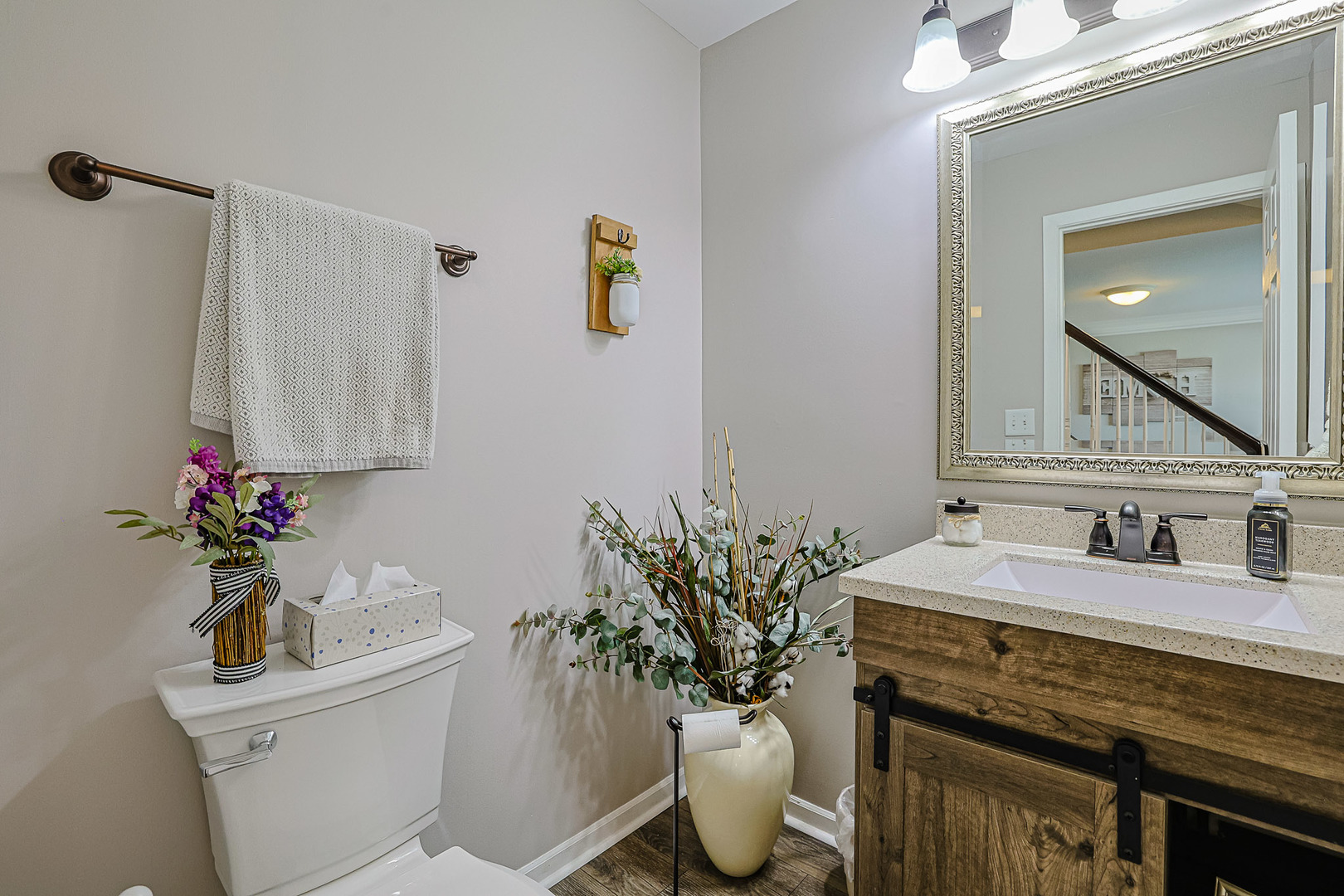936 Debra Lane, Elk Grove Village, IL 60007