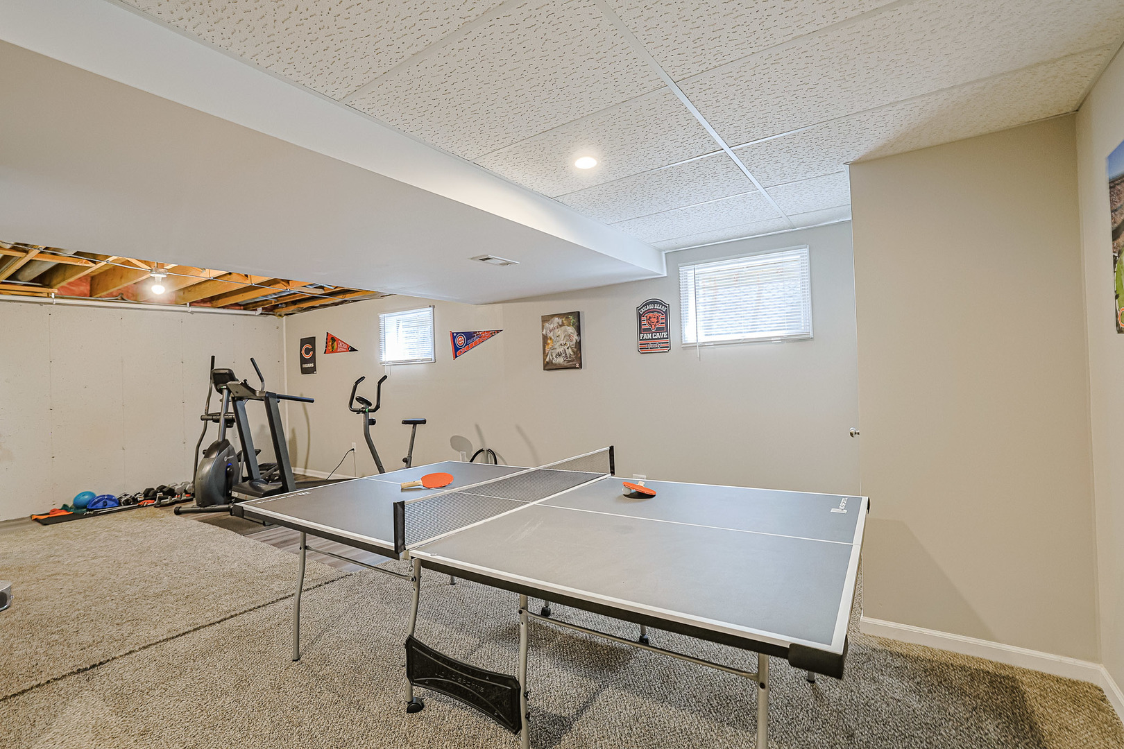 936 Debra Lane, Elk Grove Village, IL 60007