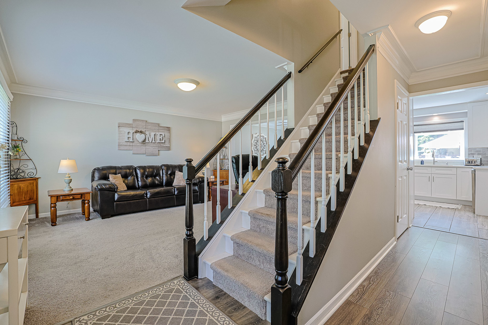 936 Debra Lane, Elk Grove Village, IL 60007