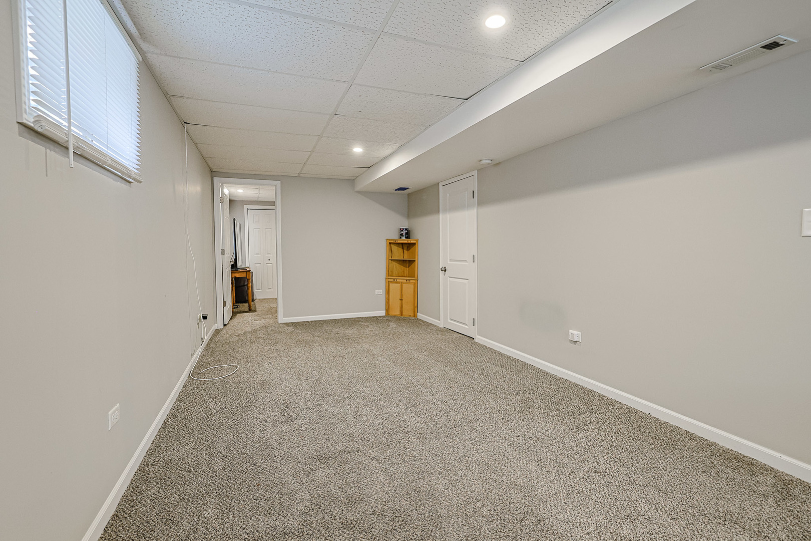 936 Debra Lane, Elk Grove Village, IL 60007