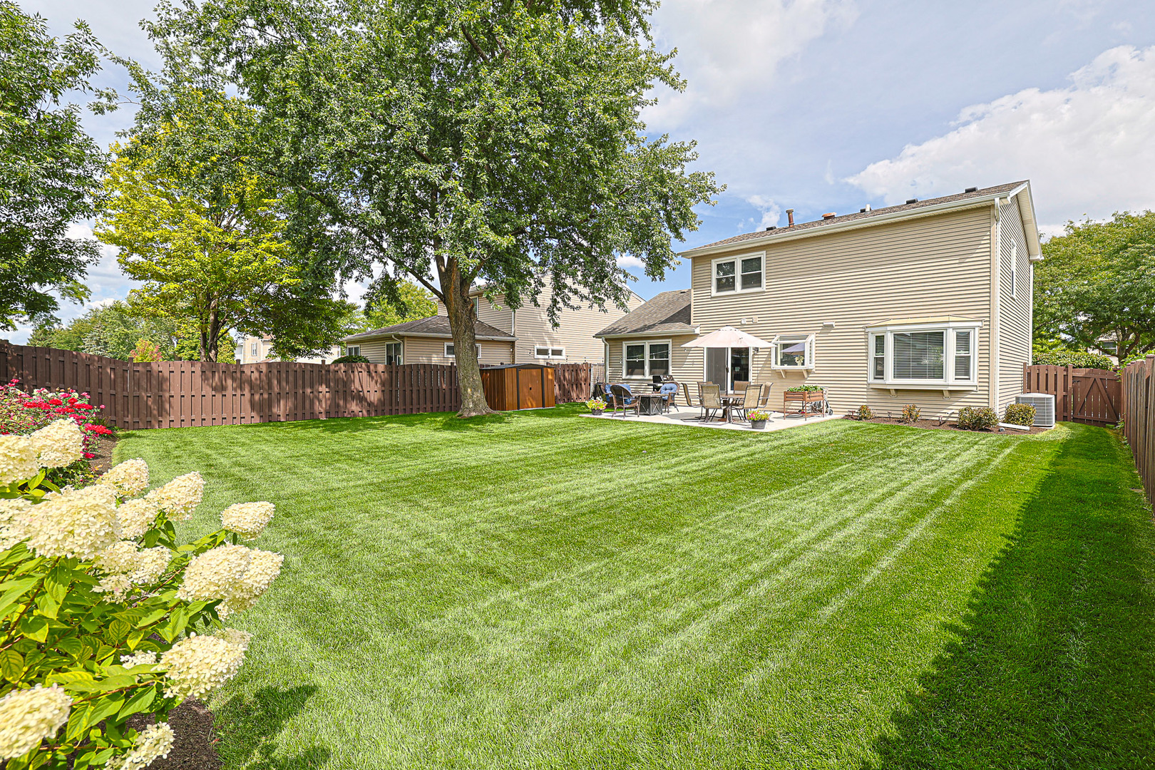 936 Debra Lane, Elk Grove Village, IL 60007