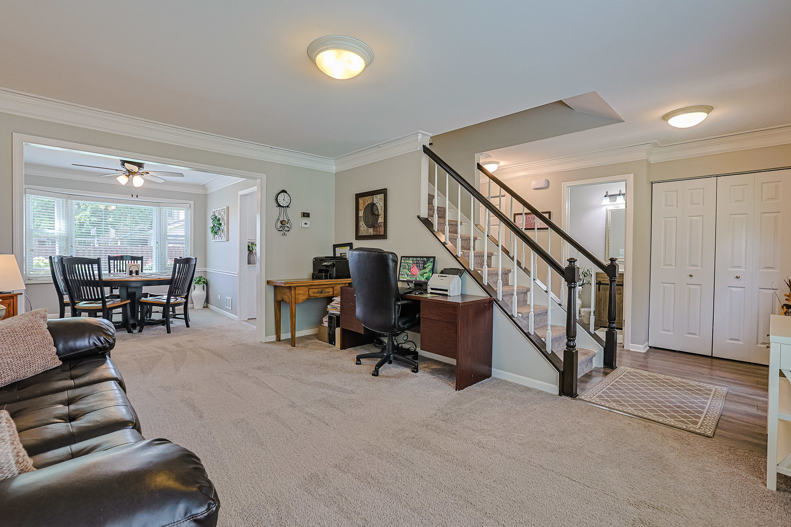 936 Debra Lane, Elk Grove Village, IL 60007