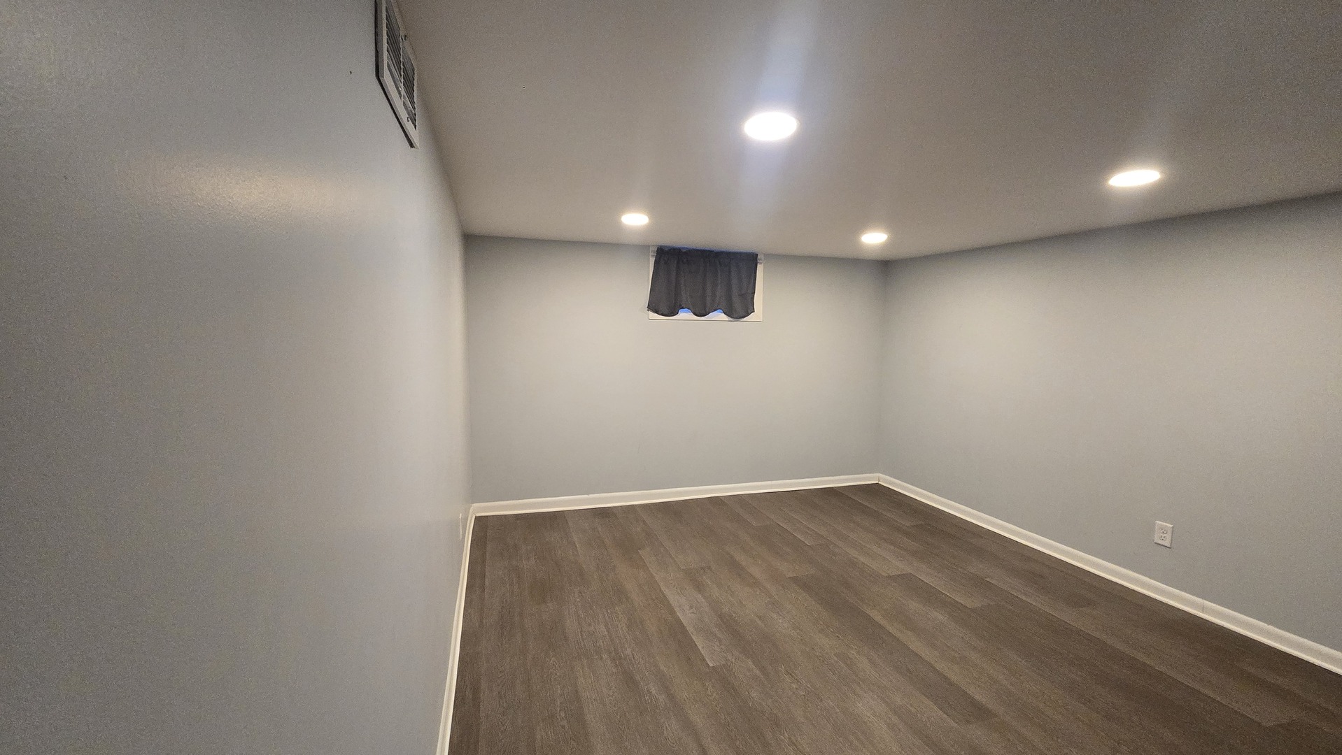 1352 Illinois Avenue, Ottawa, IL 61350