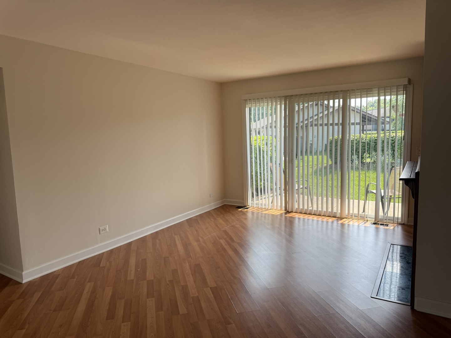 324 Oak Meadow Court #D1, Schaumburg, IL 60193
