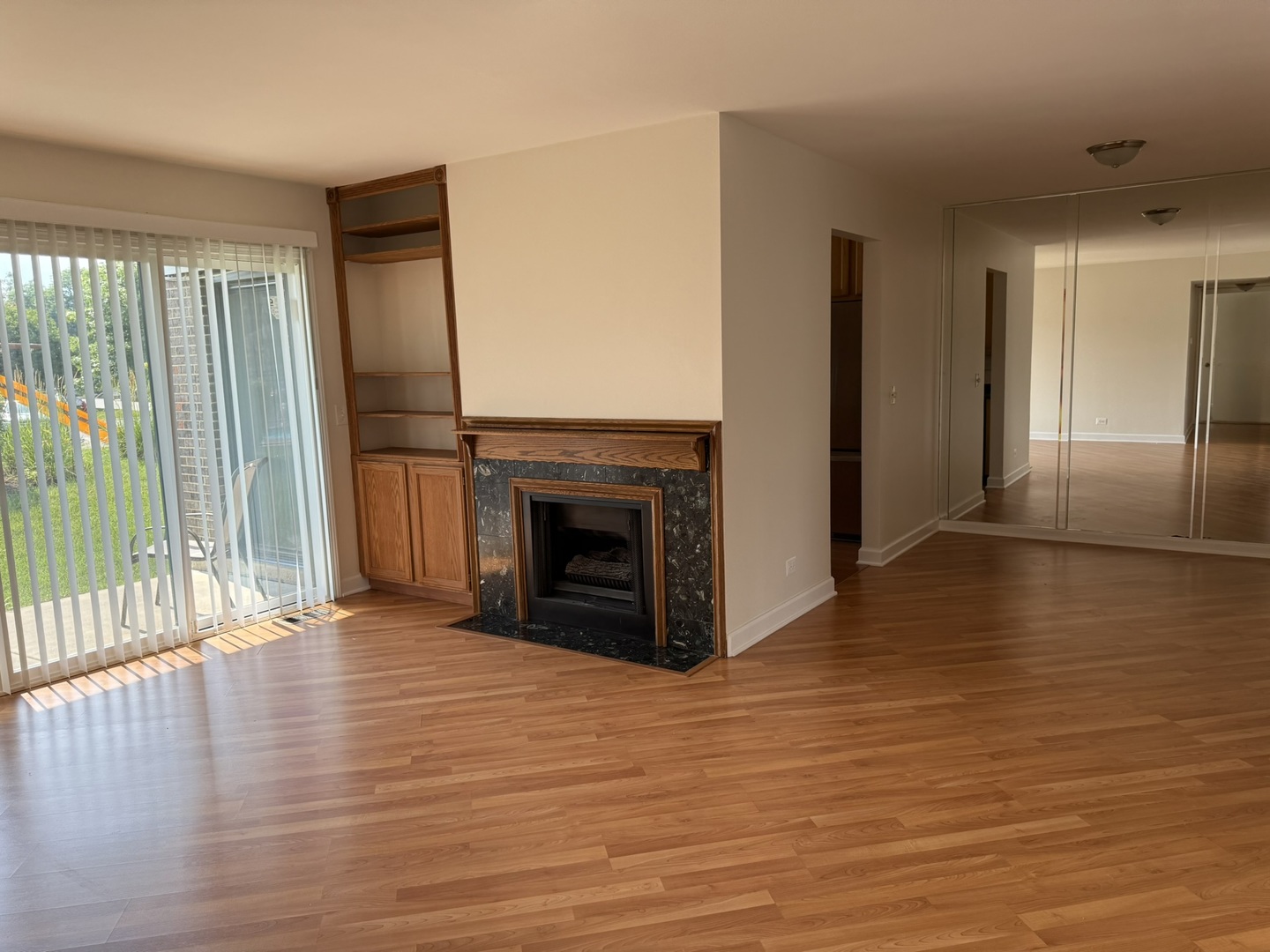 324 Oak Meadow Court #D1, Schaumburg, IL 60193