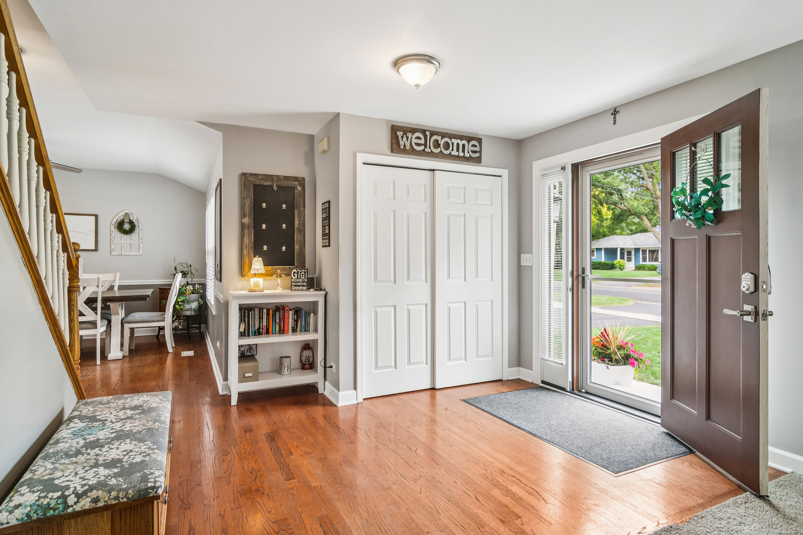 2805 Oriole Lane, Rolling Meadows, IL 60008