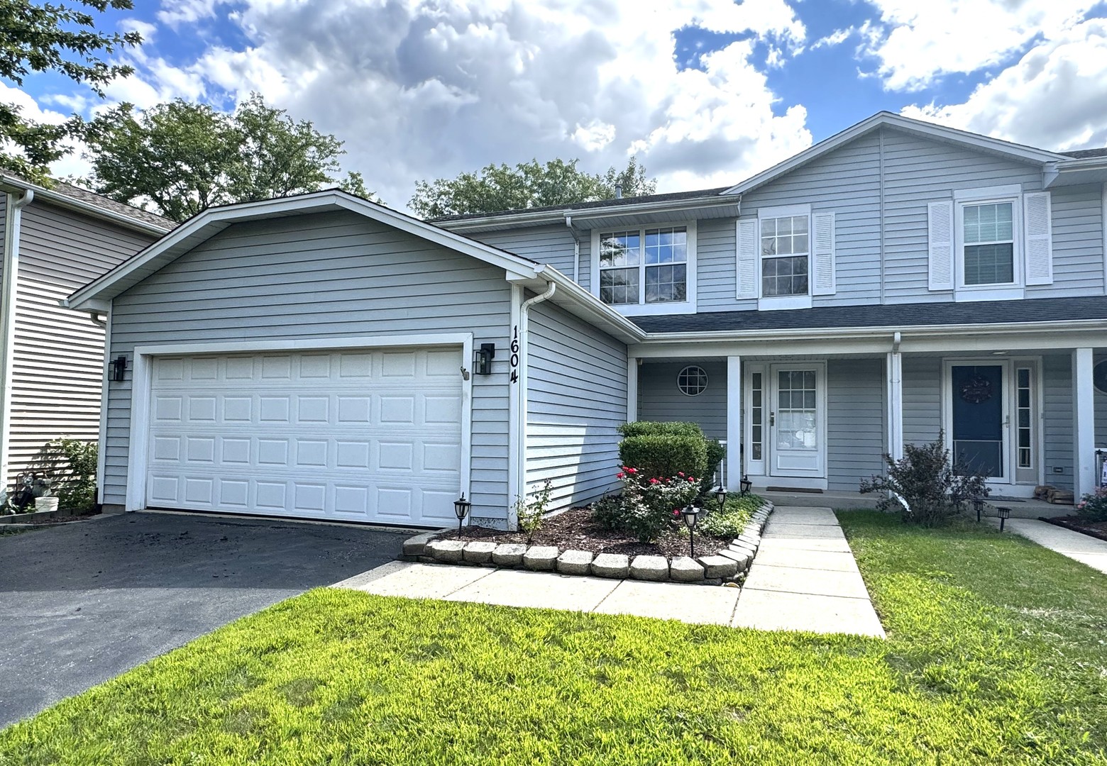 1604 ESTATE Circle, Naperville, IL 60565