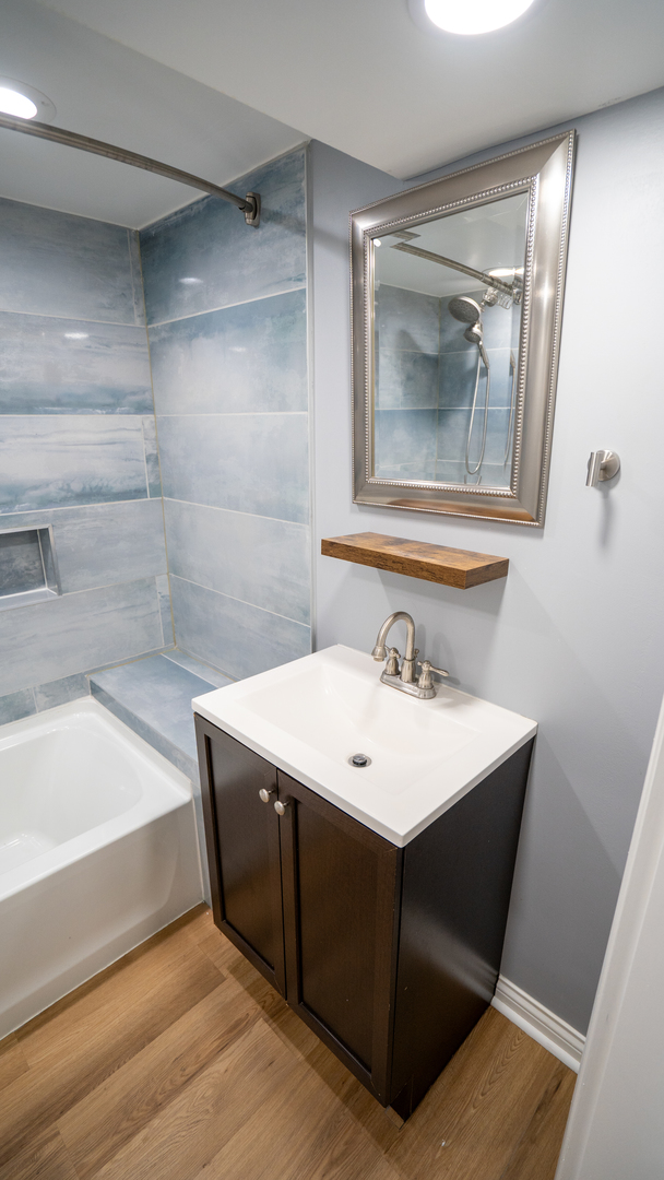 811 E 169th Place, South Holland, IL 60473