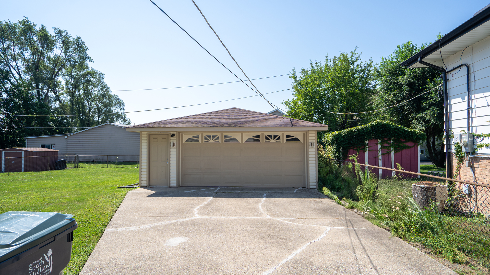 811 E 169th Place, South Holland, IL 60473