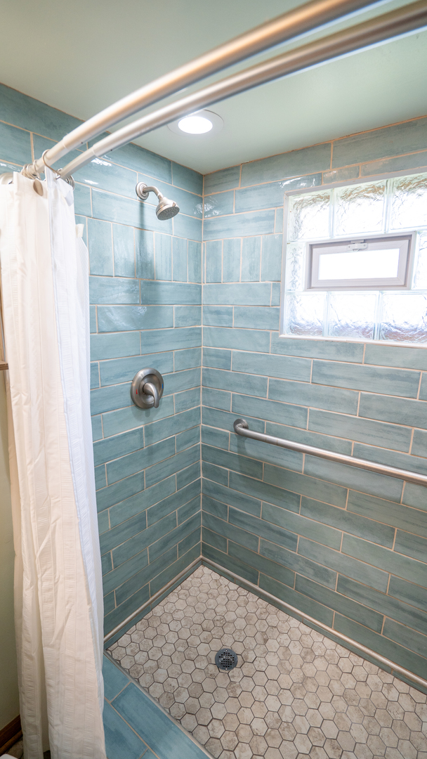 811 E 169th Place, South Holland, IL 60473