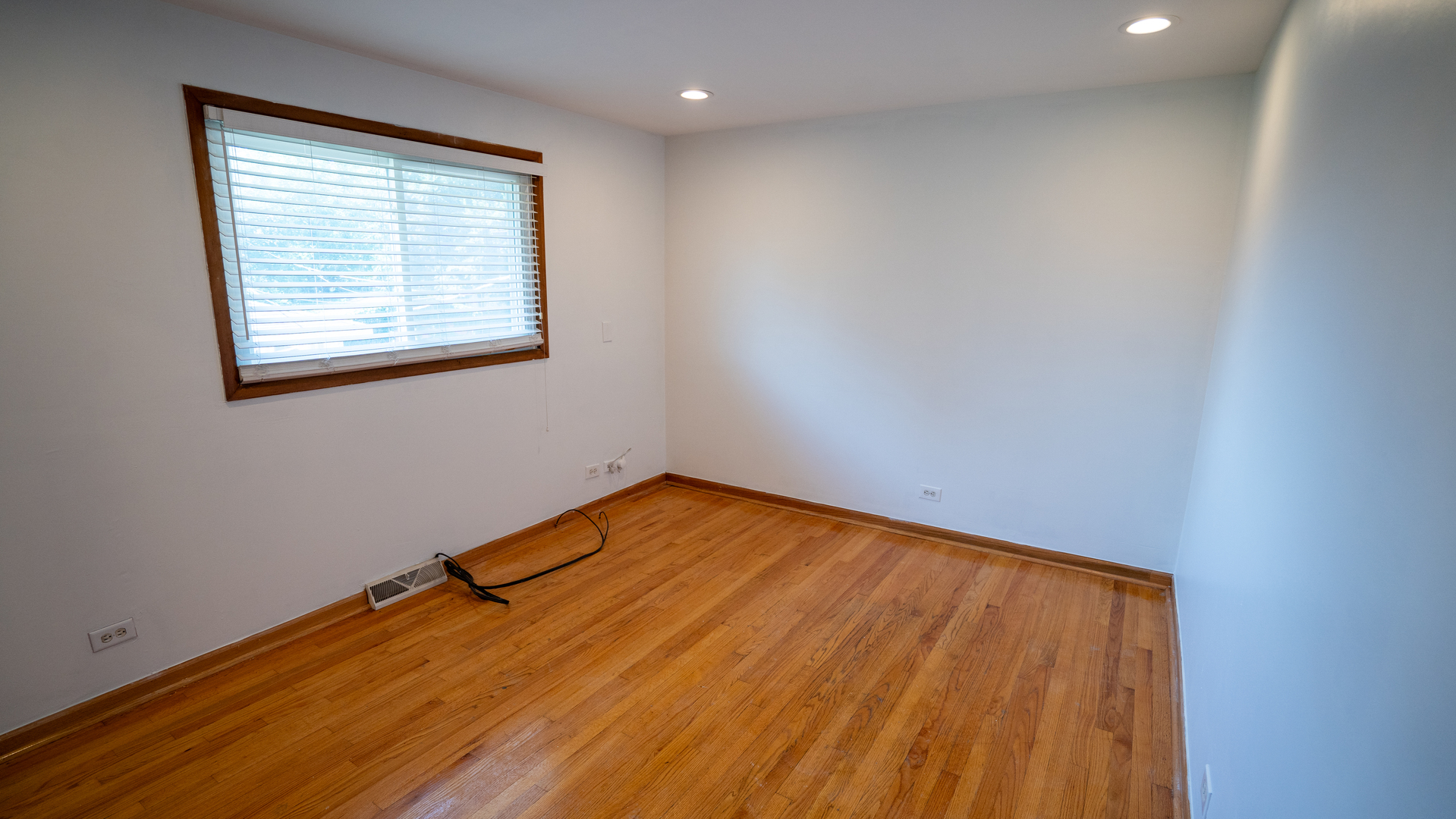 811 E 169th Place, South Holland, IL 60473