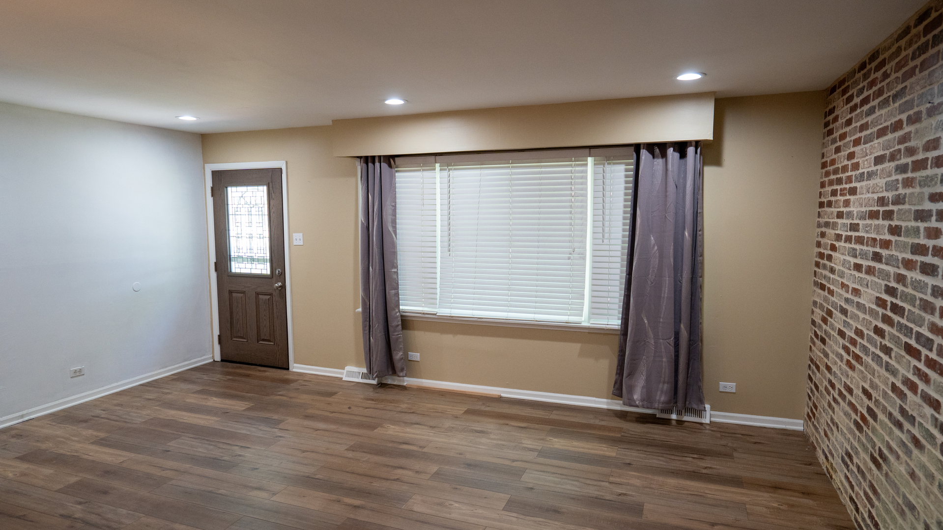 811 E 169th Place, South Holland, IL 60473