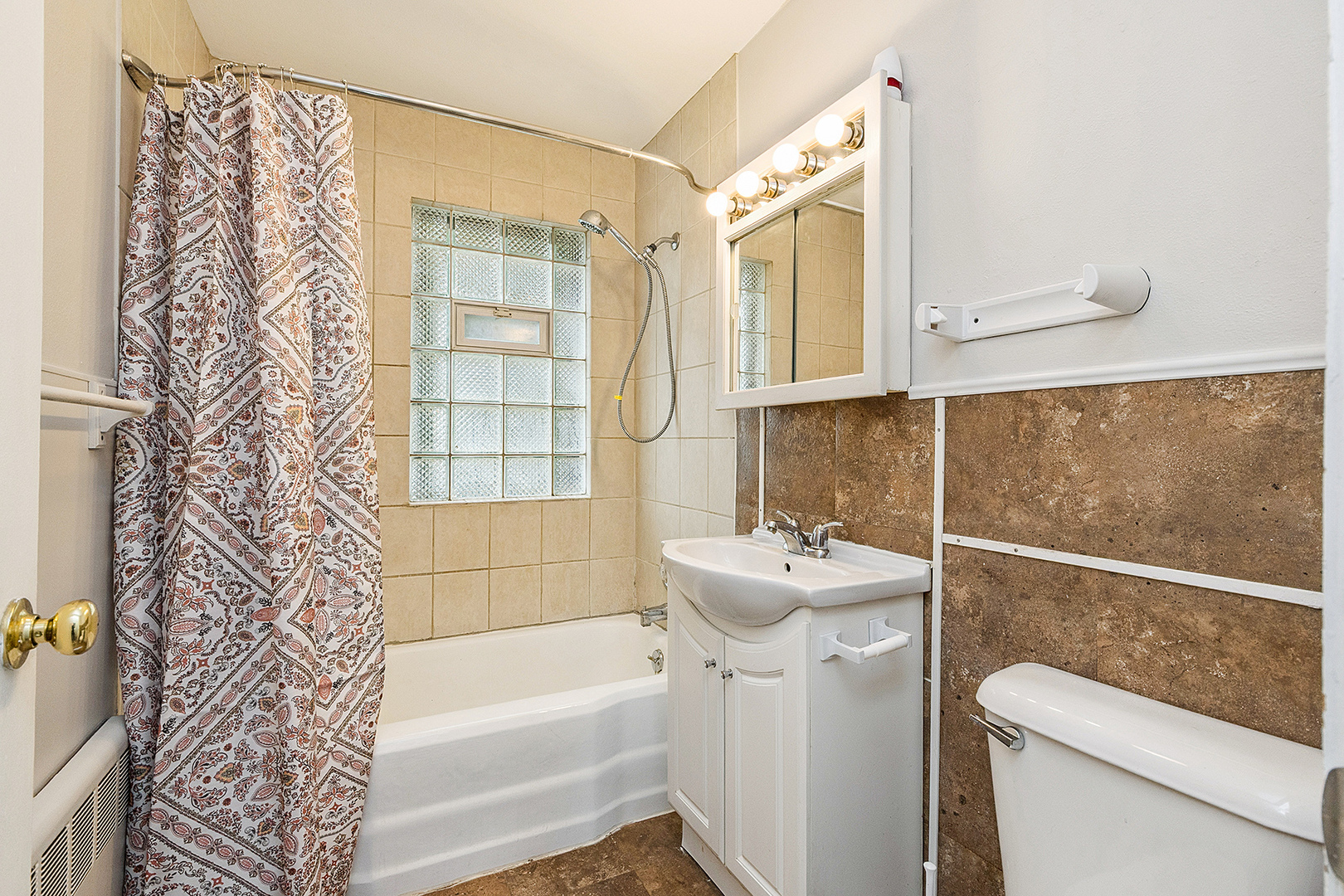 1111 S Lincoln Street #2, Lockport, IL 60441