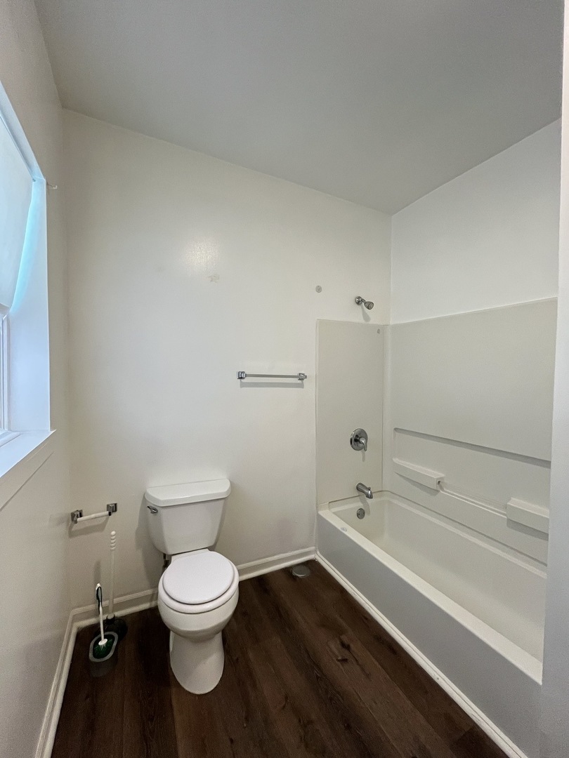 307 N Herkimer Street #2-R, Joliet, IL 60432