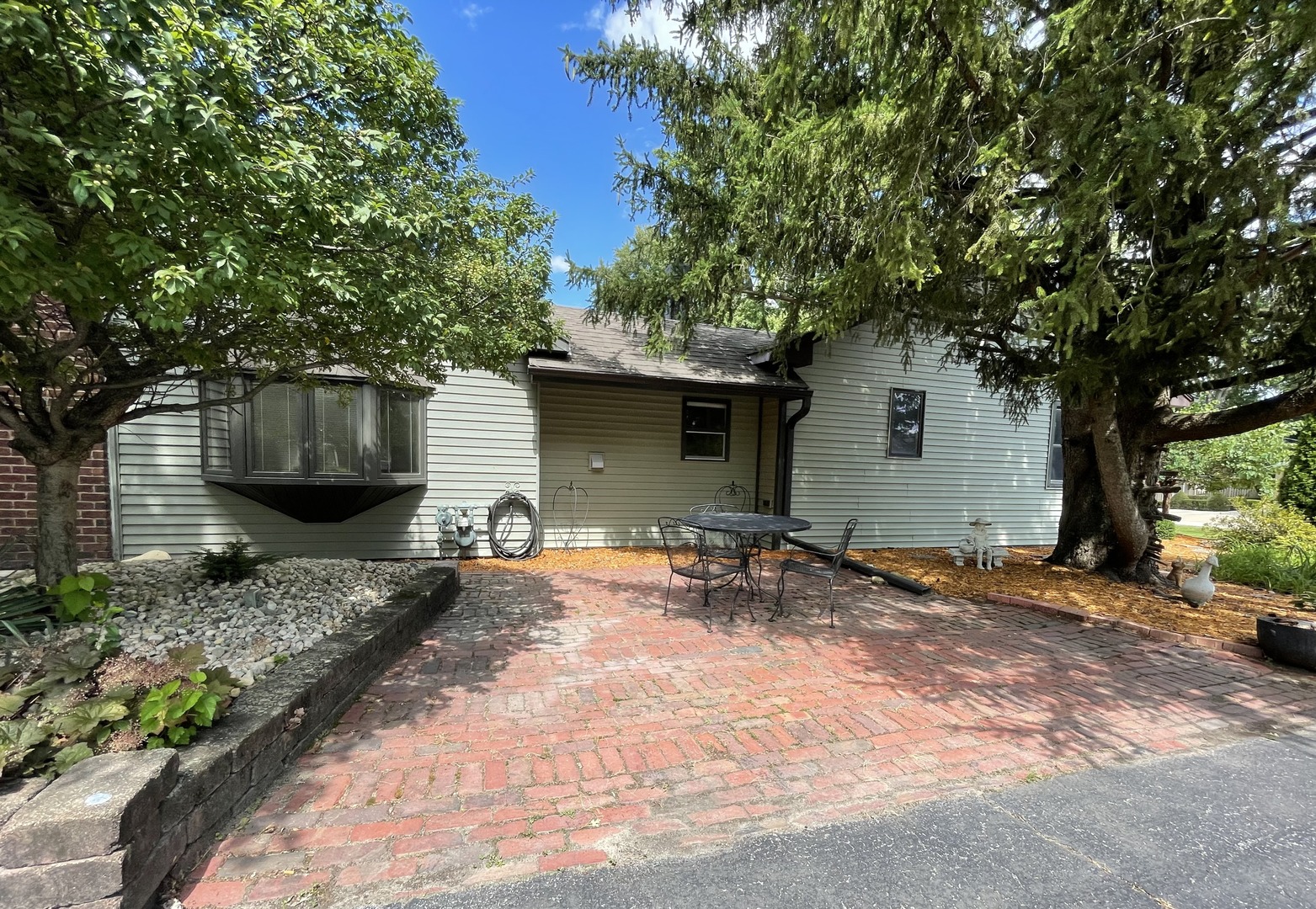 12246 S Nagle Avenue, Palos Heights, IL 60463