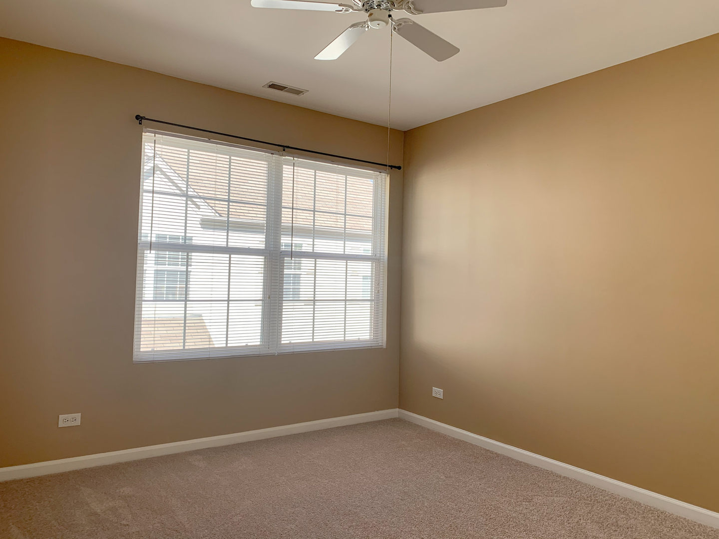 2905 STONEWATER Drive #2905, Naperville, IL 60564