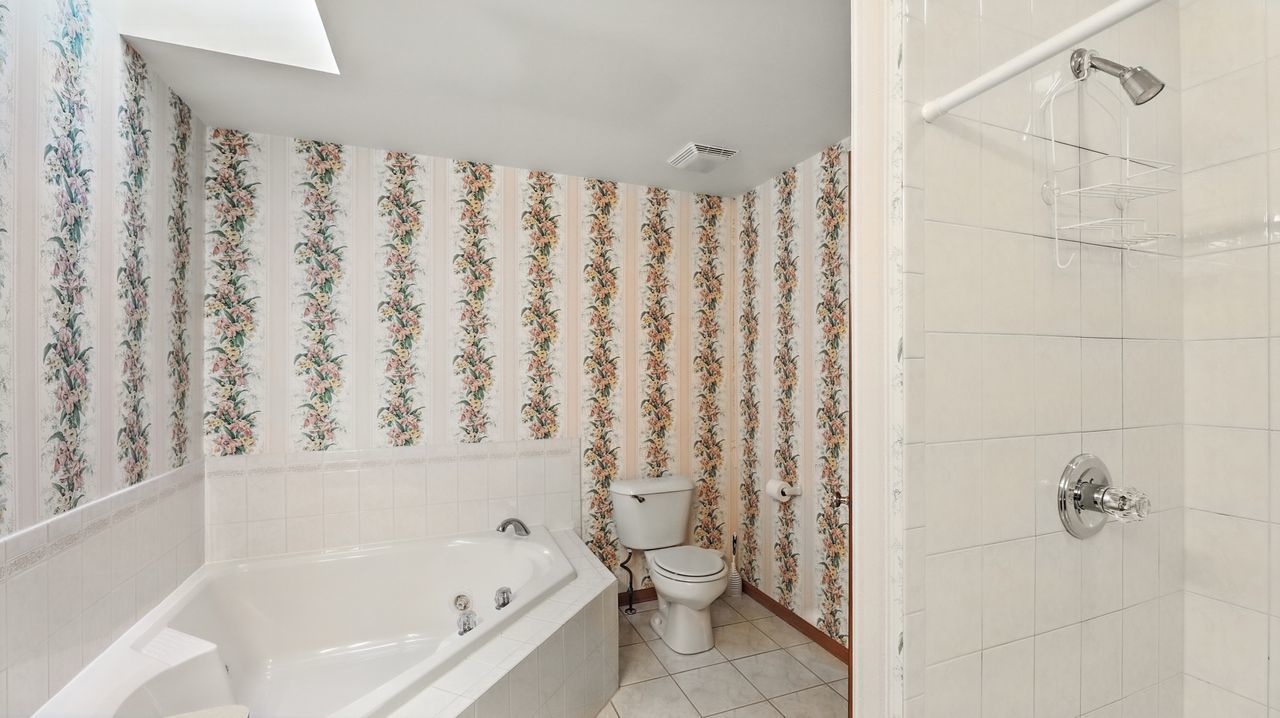 126 Willow Creek Lane #126, Willow Springs, IL 60480