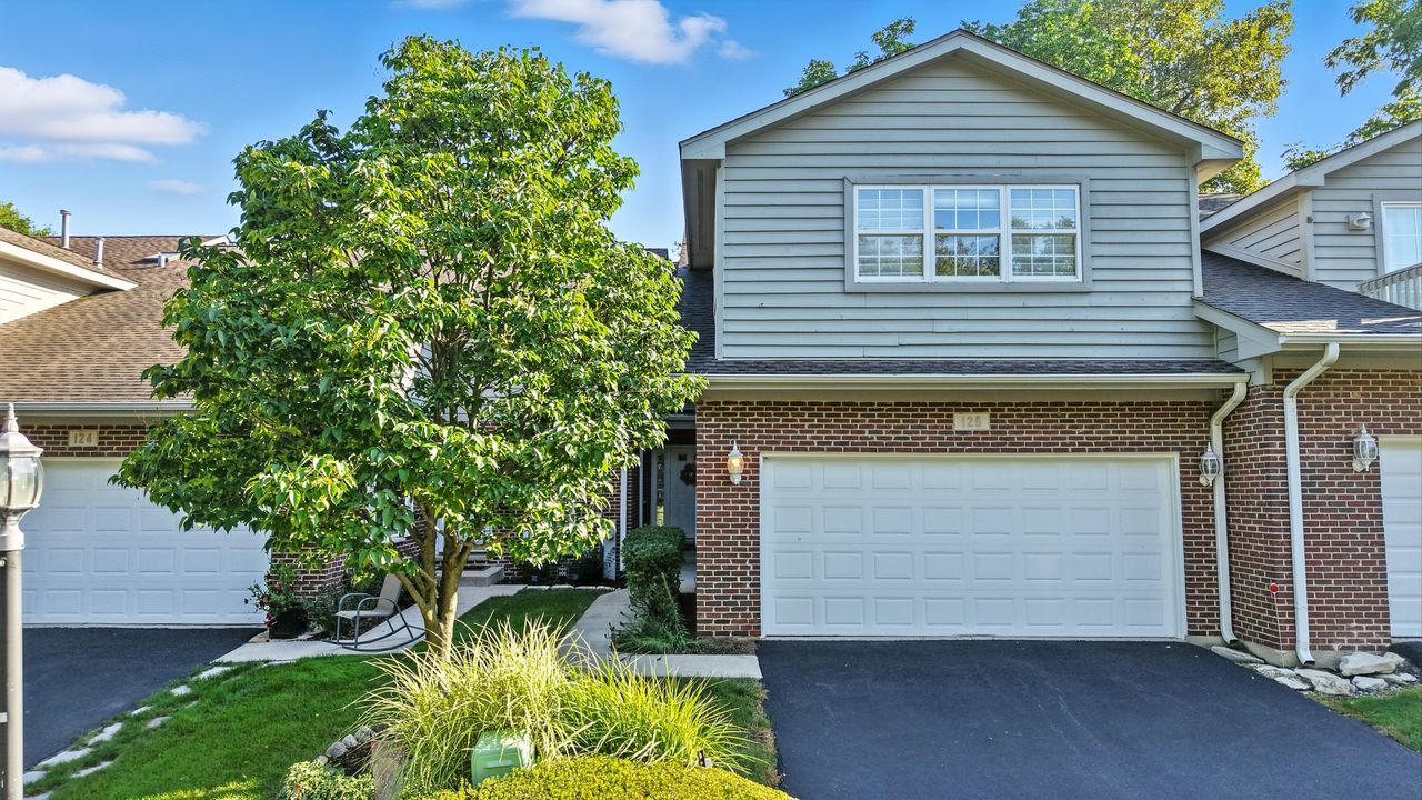 126 Willow Creek Lane #126, Willow Springs, IL 60480
