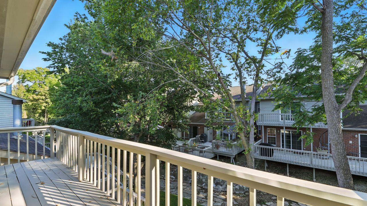 126 Willow Creek Lane #126, Willow Springs, IL 60480