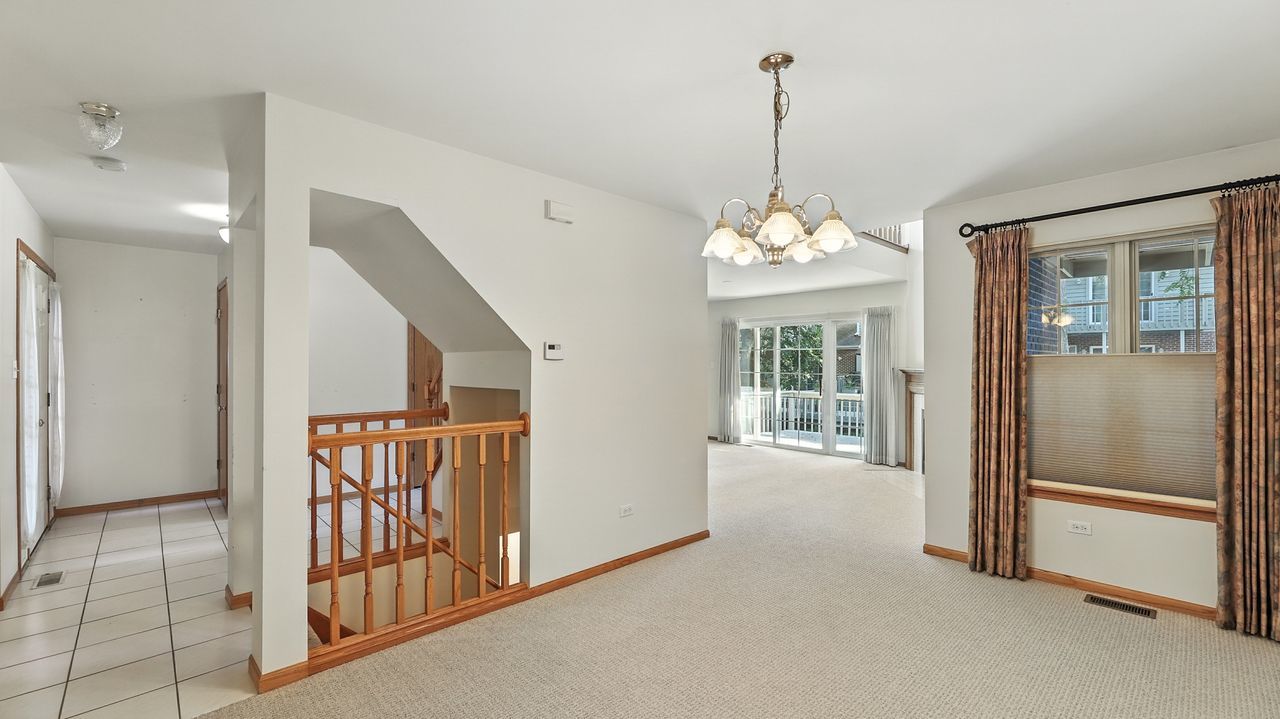 126 Willow Creek Lane #126, Willow Springs, IL 60480