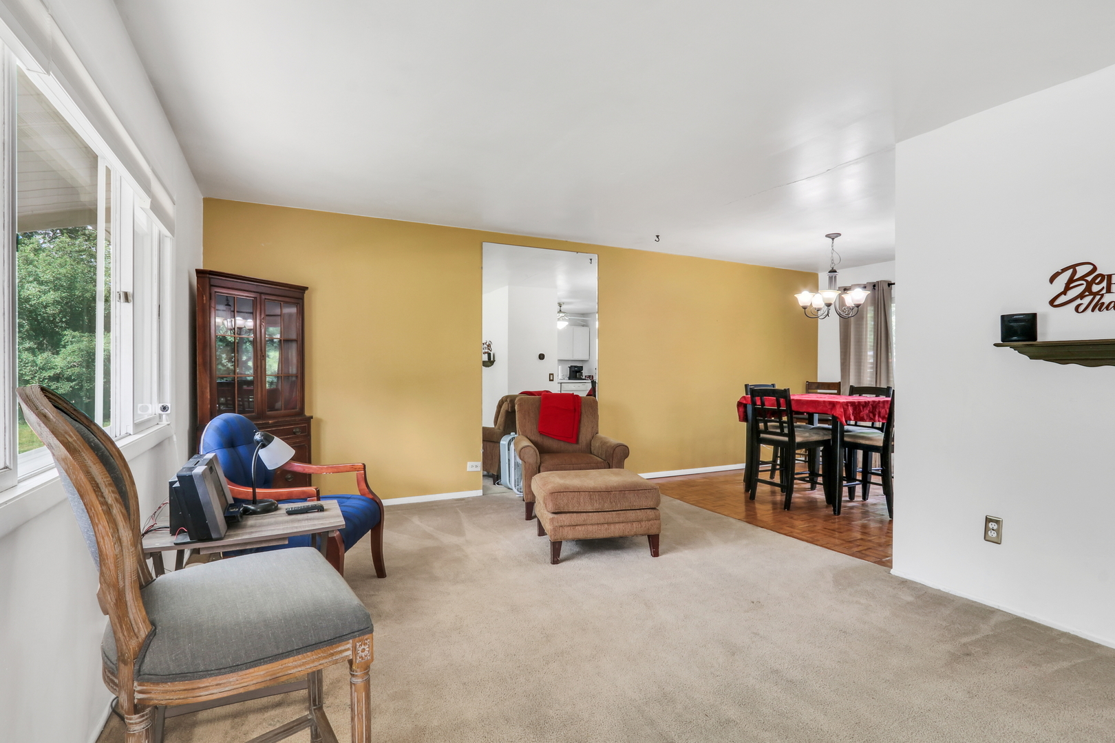 18758 W Highfield Drive, Gurnee, IL 60031