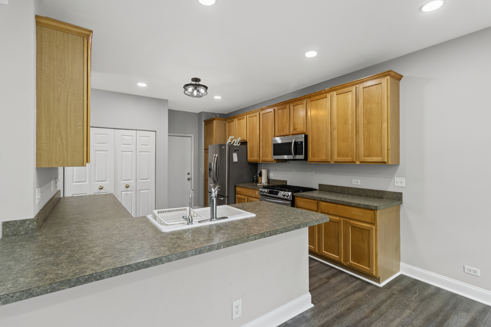 2451 Stonegate Road #2451, Algonquin, IL 60102
