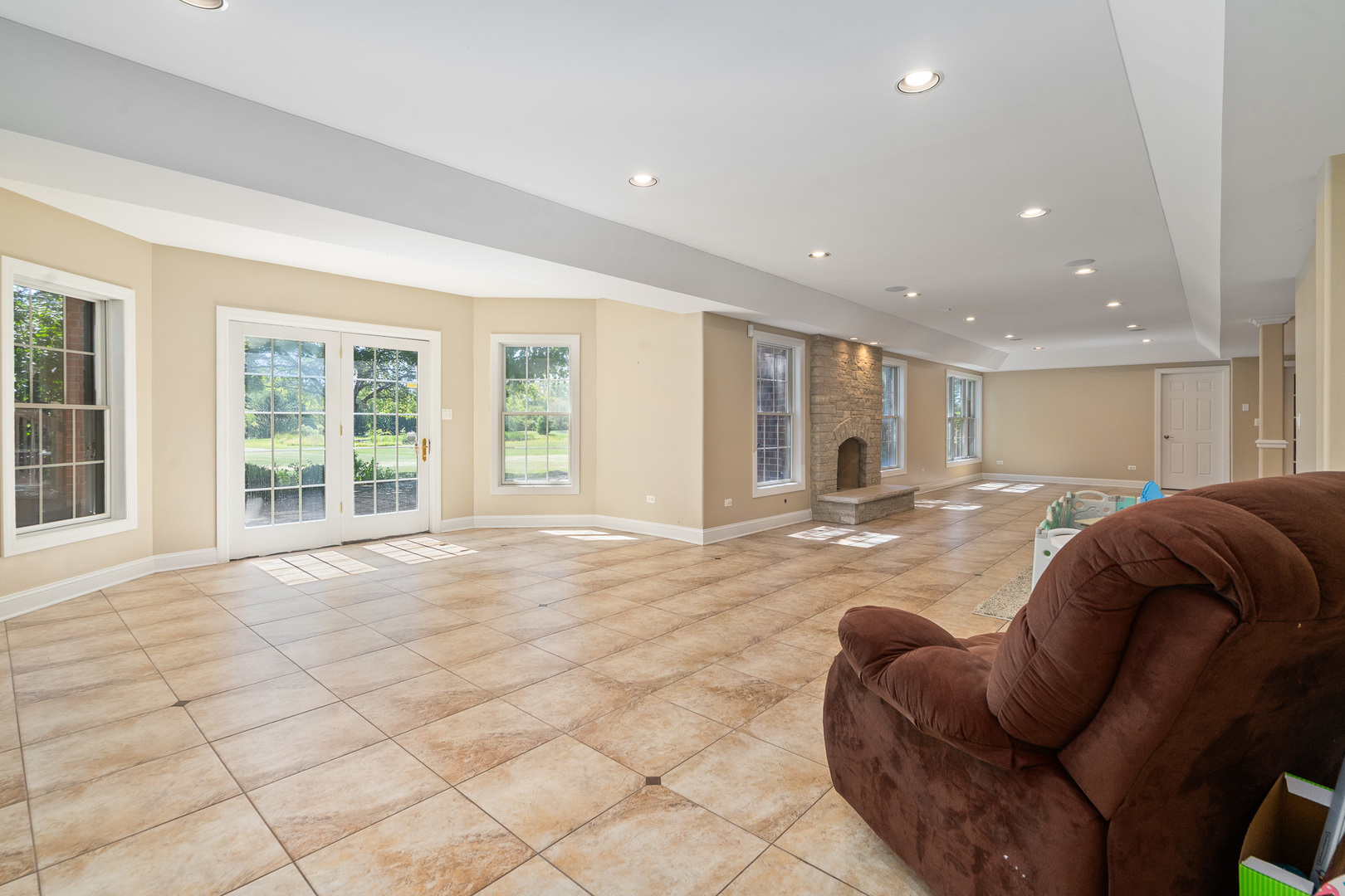 8421 W Blackthorne Way, Frankfort, IL 60423