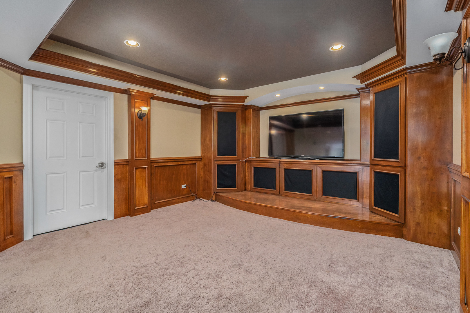 8421 W Blackthorne Way, Frankfort, IL 60423