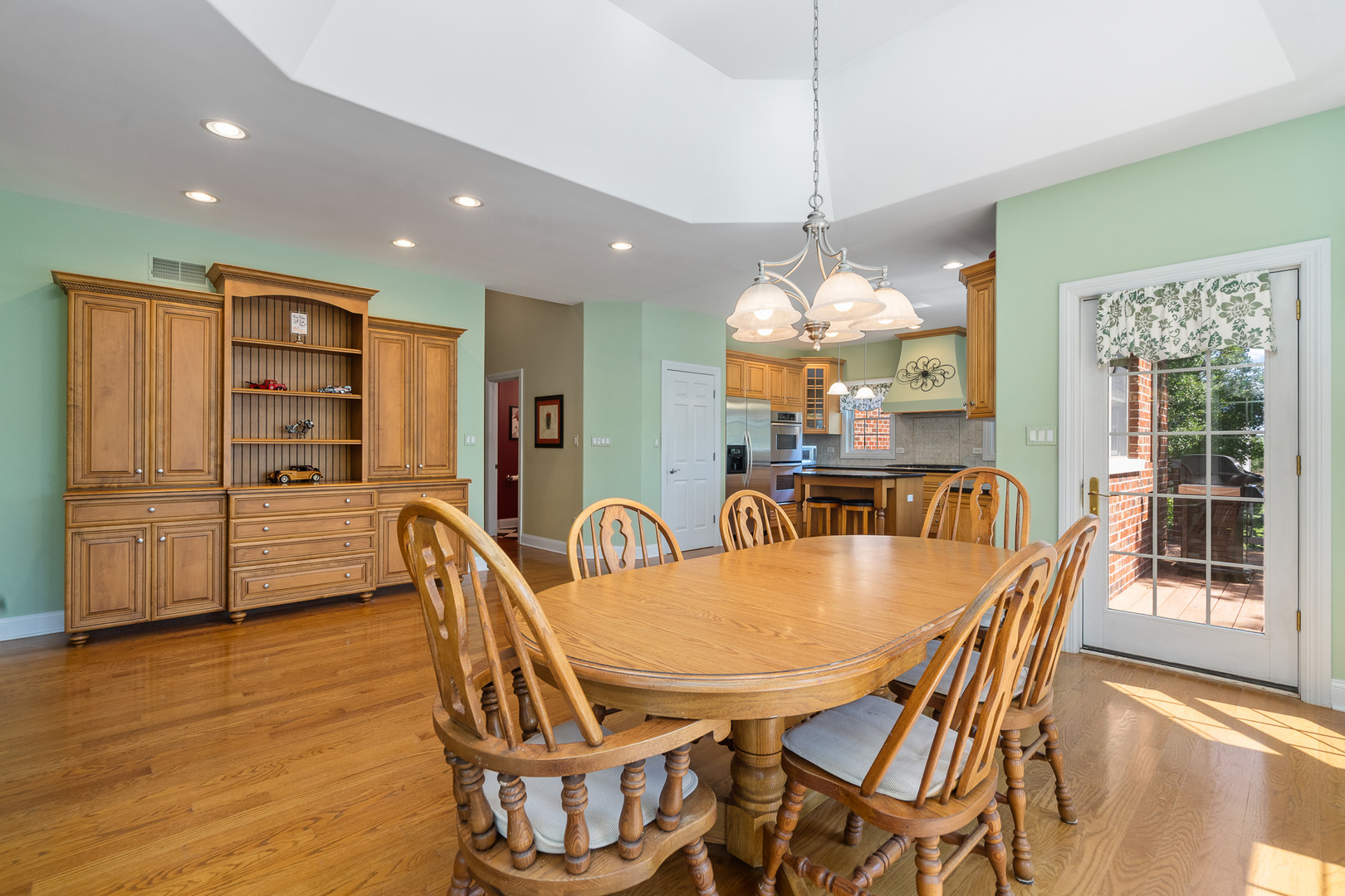 8421 W Blackthorne Way, Frankfort, IL 60423