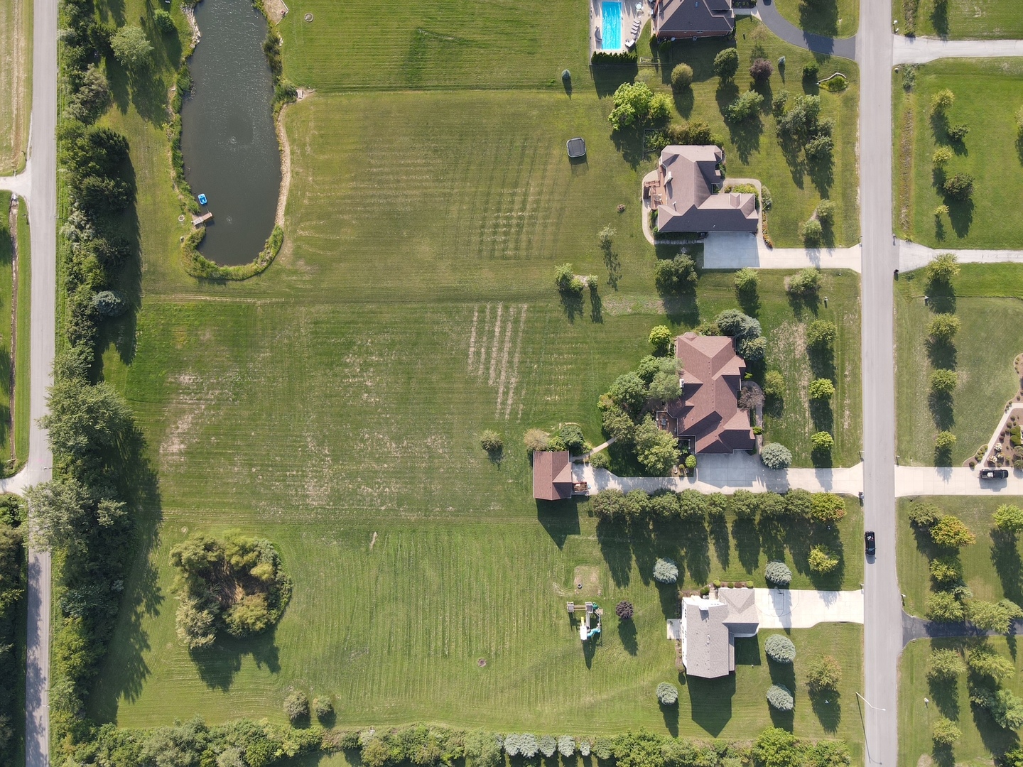 8421 W Blackthorne Way, Frankfort, IL 60423