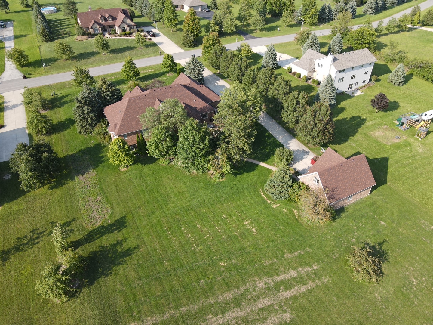 8421 W Blackthorne Way, Frankfort, IL 60423