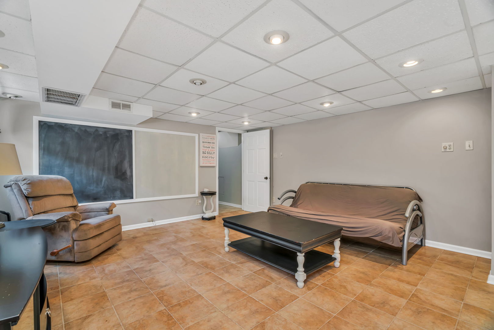 5009 W 105th Street, Oak Lawn, IL 60453