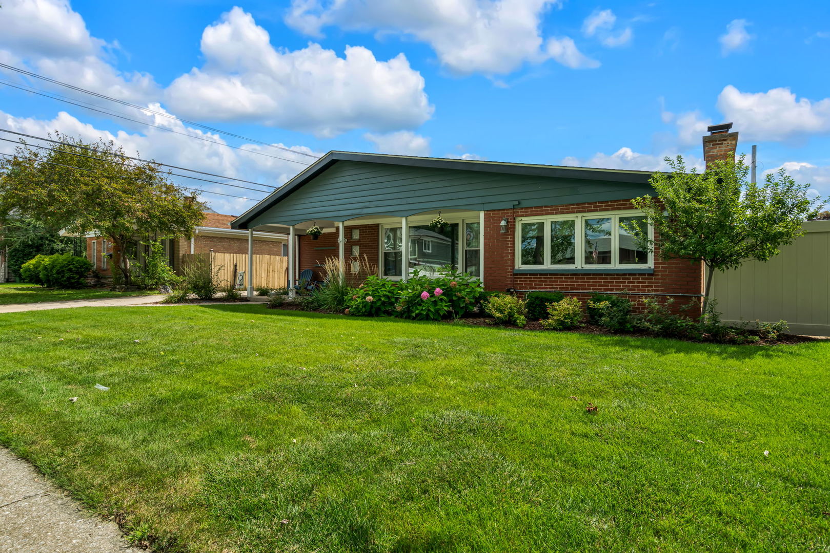 5009 W 105th Street, Oak Lawn, IL 60453