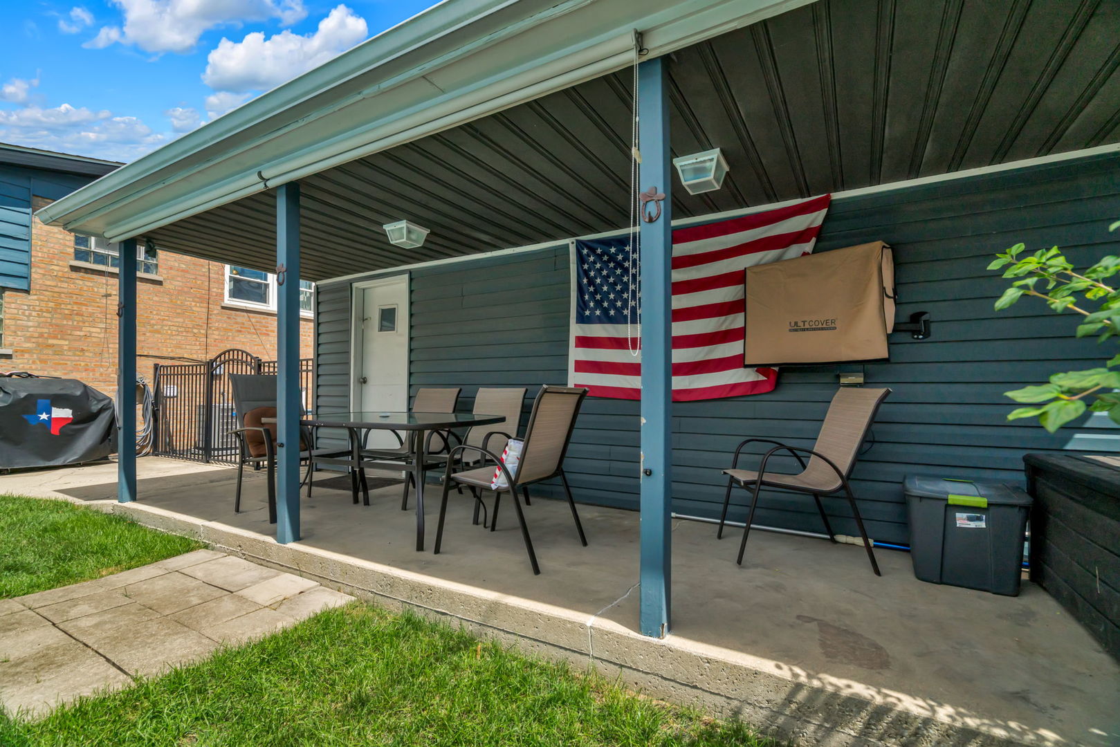 5009 W 105th Street, Oak Lawn, IL 60453