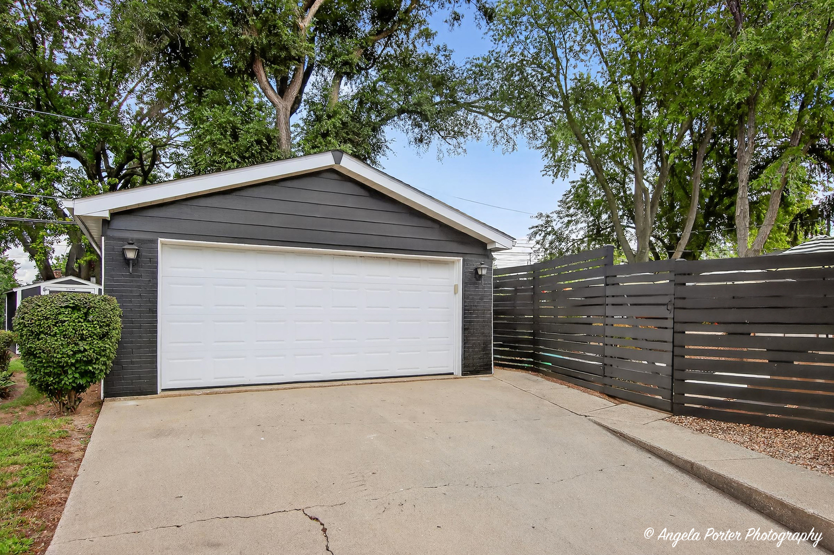 3616 Grand Avenue, McHenry, IL 60050