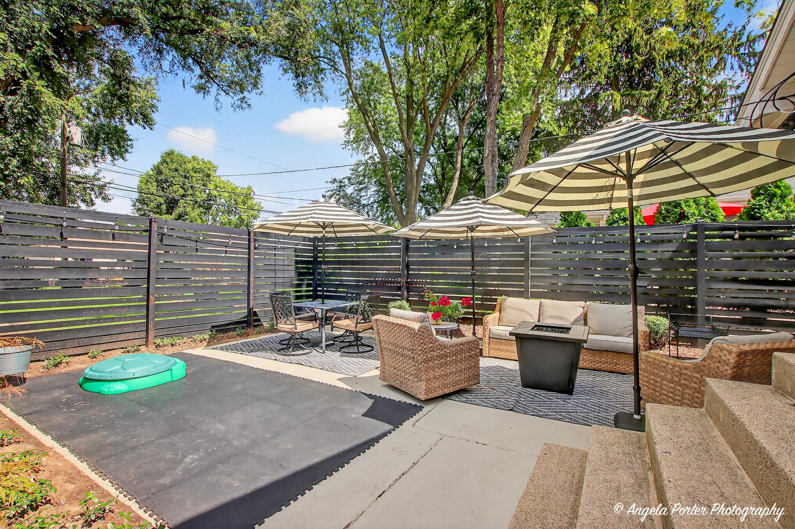 3616 Grand Avenue, McHenry, IL 60050