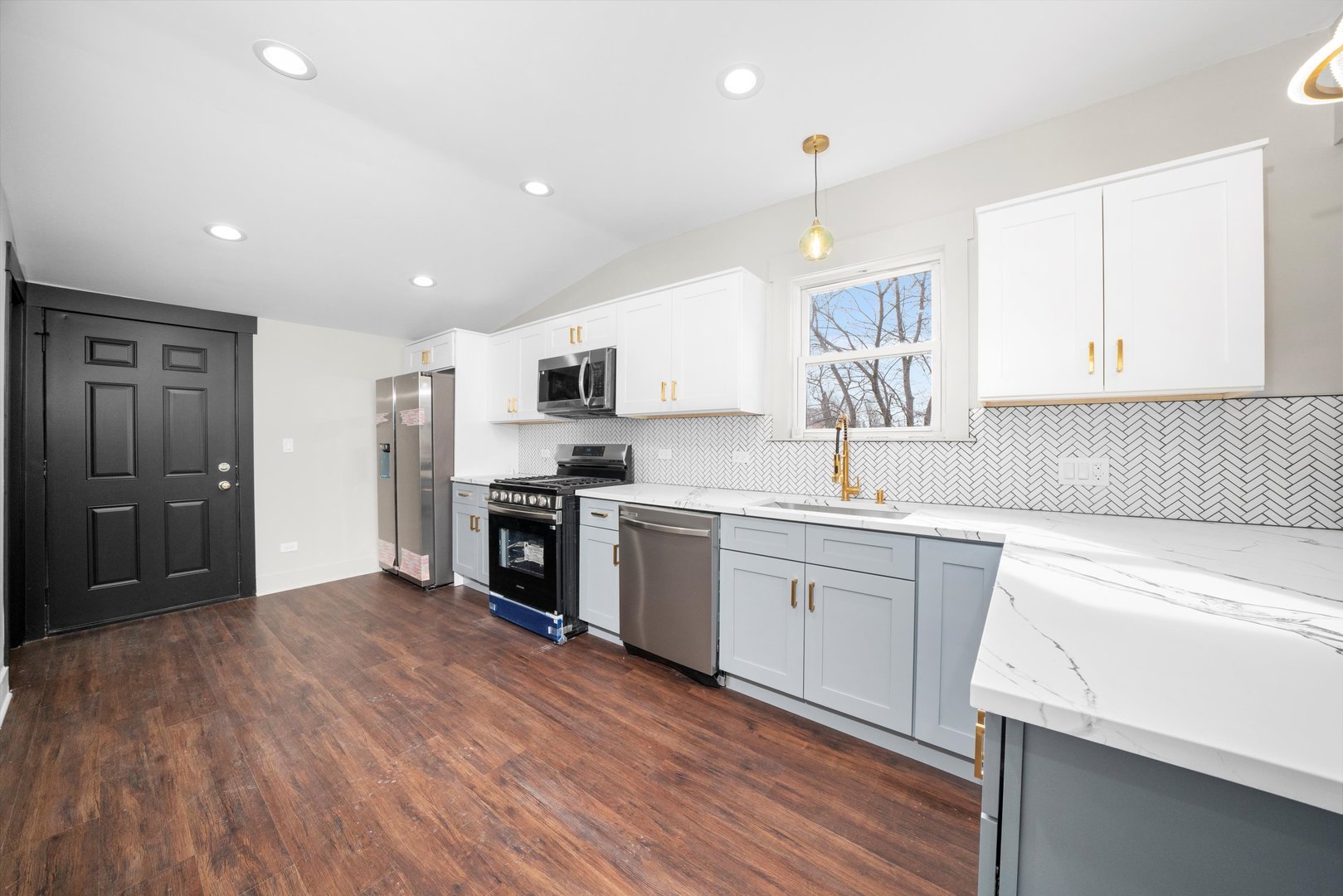 233 N Lorel Avenue, Chicago, IL 60644